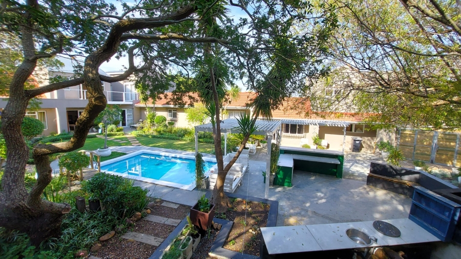 9 Bedroom Property for Sale in Montclair Western Cape